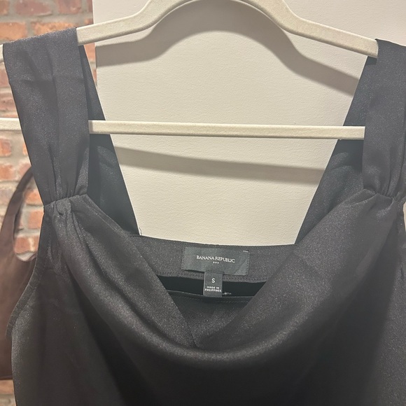 New with tags Banana Republic black tank - Picture 2 of 4